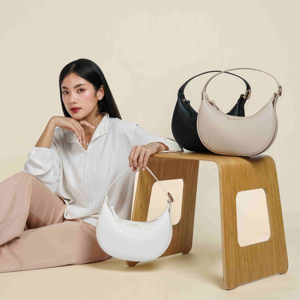 VIMUTI Madeline Crescent Bag for Women - 261A White